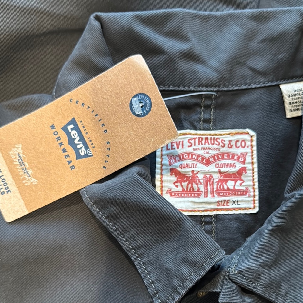 Levi's Men's Gray Coverall - Picture 6 of 6